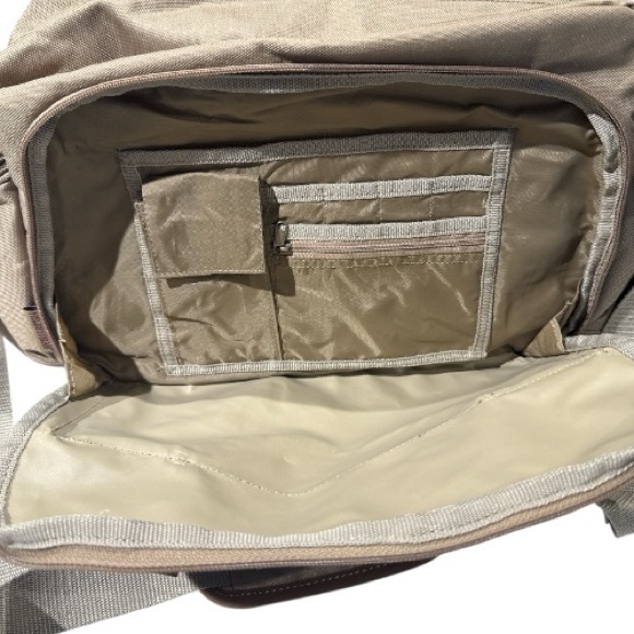 Field & Stream Canvas Messenger Bag Tan With Leather Trim Detachable Nylon Strap - Picture 5 of 15